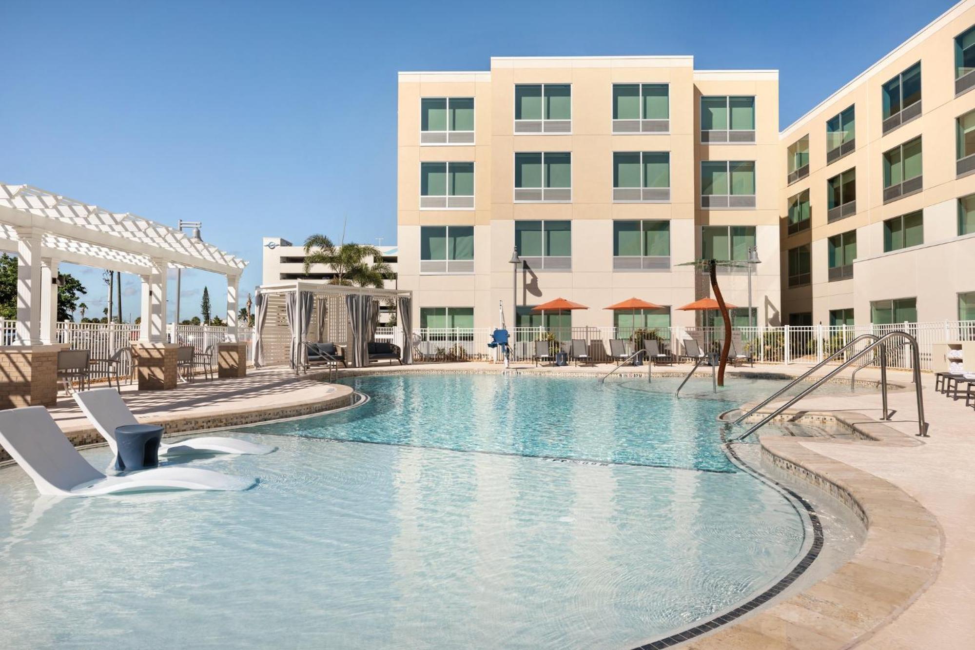 Holiday Inn Express Cape Canaveral By Ihg Dış mekan fotoğraf