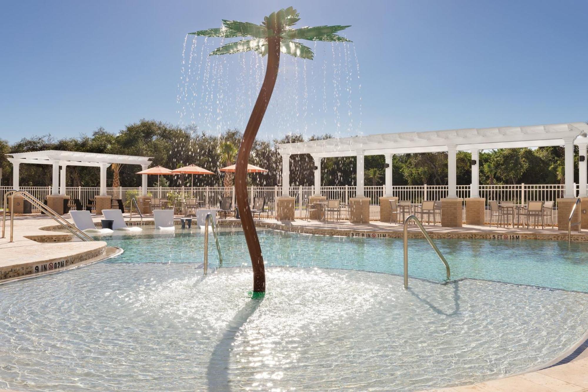 Holiday Inn Express Cape Canaveral By Ihg Dış mekan fotoğraf
