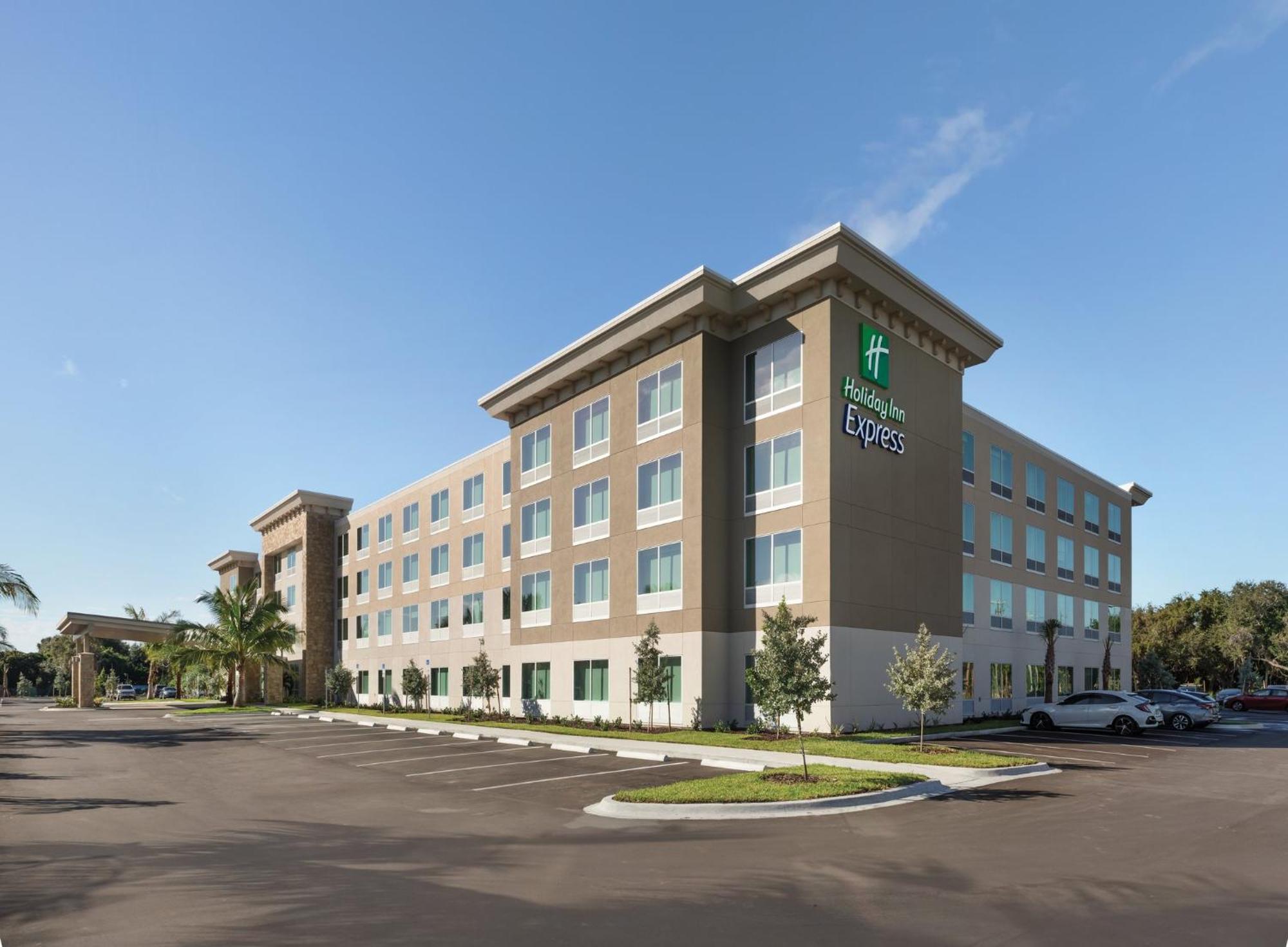 Holiday Inn Express Cape Canaveral By Ihg Dış mekan fotoğraf